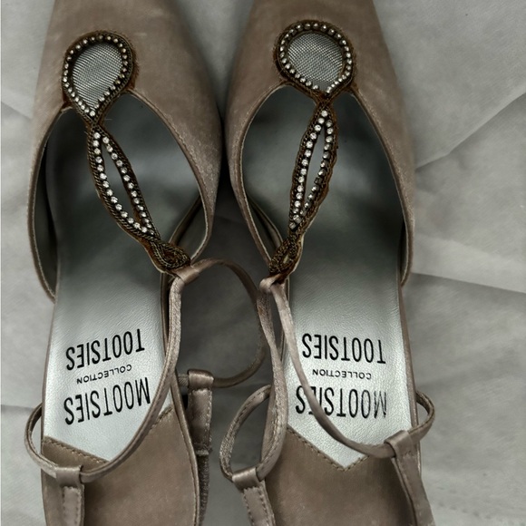 Mootsies Sling Back w/Rhinestones - Picture 4 of 4